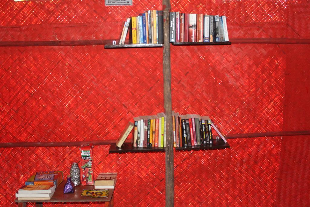 Bricks And Bamboo Hostel アンジュナ エクステリア 写真