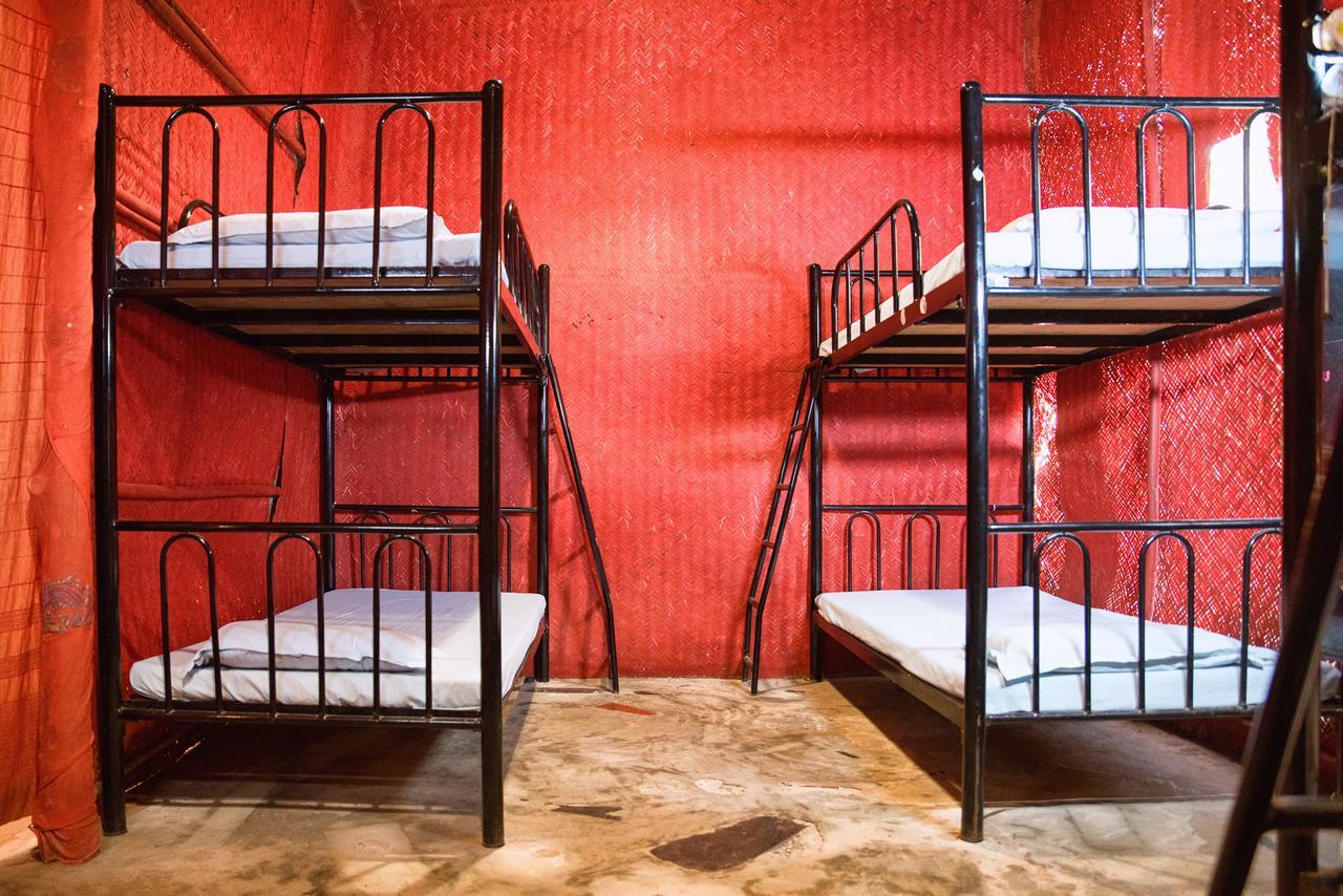 Bricks And Bamboo Hostel アンジュナ エクステリア 写真